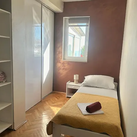 Apartment Dora Makarska