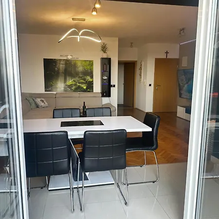 Apartman Dora