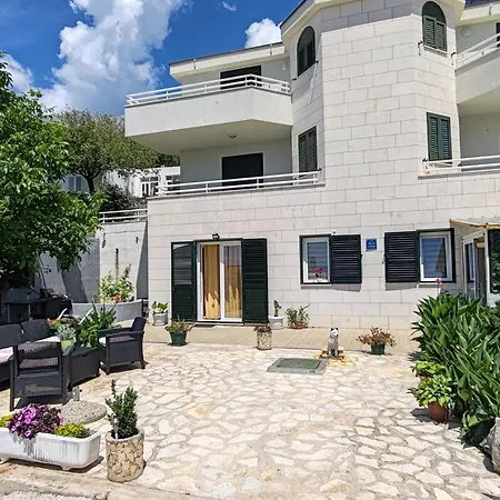 Apartmán Dora Makarská